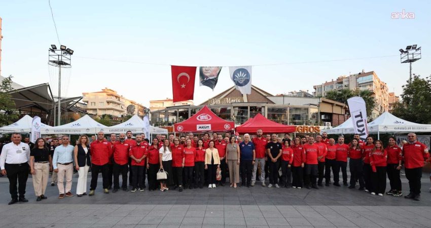 Karabağlar Belediyesi’nin 17 Ağustos Marmara Depremi’nin yıl dönümü dolayısıyla düzenlediği
