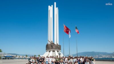 Karşıyaka Belediyesi, "Açık Hava Kent Müzesi" projesi kapsamında başlattığı rehberli