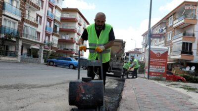 Keçiören Belediyesi Fen İşleri Müdürlüğü ekipleri, vatandaşların güven ve konforu