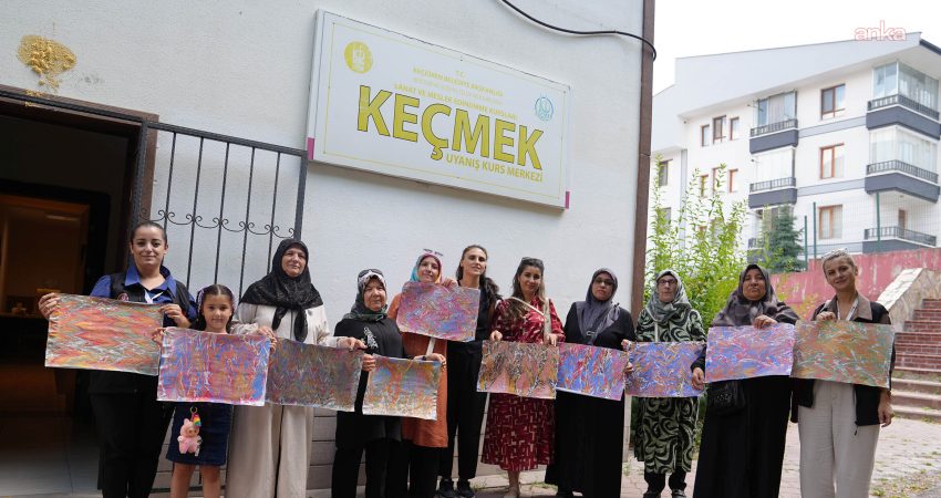 KEÇMEK’te şehit yakınlarına özel ebru sanatı atölyesi düzenlendi Keçiören Belediyesi Sanat ve Meslek Edindirme Kursları (KEÇMEK) bünyesinde, şehit