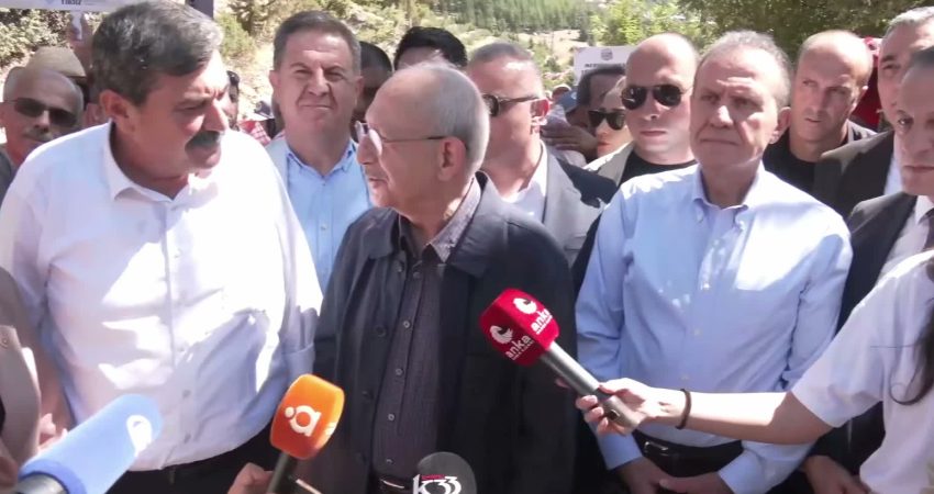 Kemal Kılıçdaroğlu Mersin’de… Kılıçdaroğlu: “Sadece CHP’nin değil, bütün Türkiye’nin birlik olması lazım” CHP Genel Başkanı Kemal Kılıçdaroğlu, "2’nci Kardeş Göçerler Yörük Etkinliği"nde "Yörüklerle