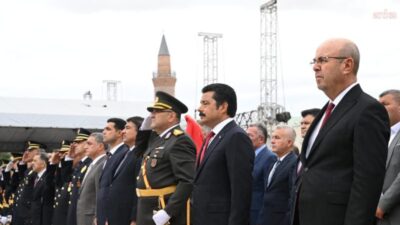 Kırşehir Belediye Başkanı Selahattin Ekicioğlu, 30 Ağustos Zafer Bayramı dolayısıyla