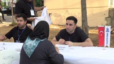 Konak Belediye Başkanı Nilüfer Çınarlı Mutlu’nun vatandaşların taleplerini doğrudan dinlemek