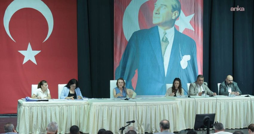 Konak Belediye Meclisi'nin ağustos ayı toplantısında çevre, iklim, sosyal işler