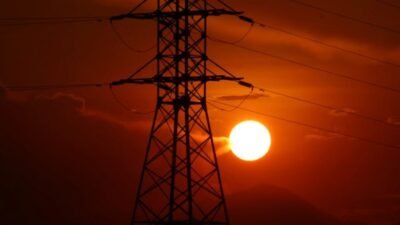 Küba’nın ulusal elektrik şebekesi dün gece geç saatlerde çöktü. Ülke