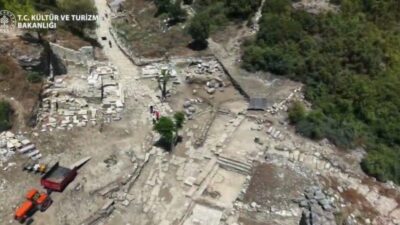 Kültür ve Turizm Bakanı Mehmet Nuri Ersoy, Aspendos Antik Kenti'nde