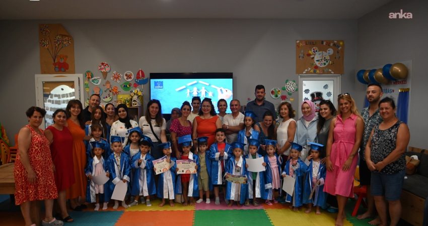 Kuşadası Belediyesi tarafından İkiçeşmelik Mahallesi’nde hizmete sunulan Anne Baba Çocuk