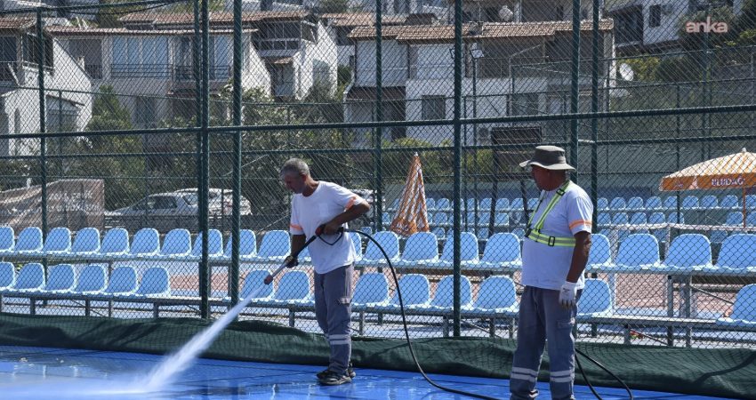 Kuşadası Belediyesi, çocuk ve gençlerin yoğun olarak kullandığı Kuşadası Tenis