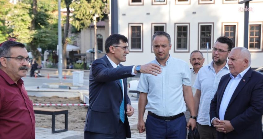 Kütahya Belediye Başkanı Eyüp Kahveci, Ulu Cami ve çevresinde devam