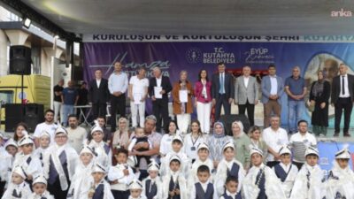 Kütahya Belediyesi tarafından geleneksel hale getirilen Toplu Sünnet Töreni’nde 48