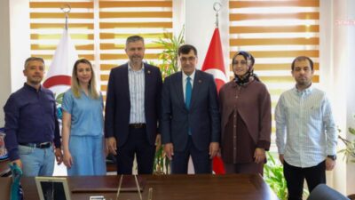 Kütahya Belediye Başkanı Eyüp Kahveci, Türk Eczacılar Birliği 35. Bölge