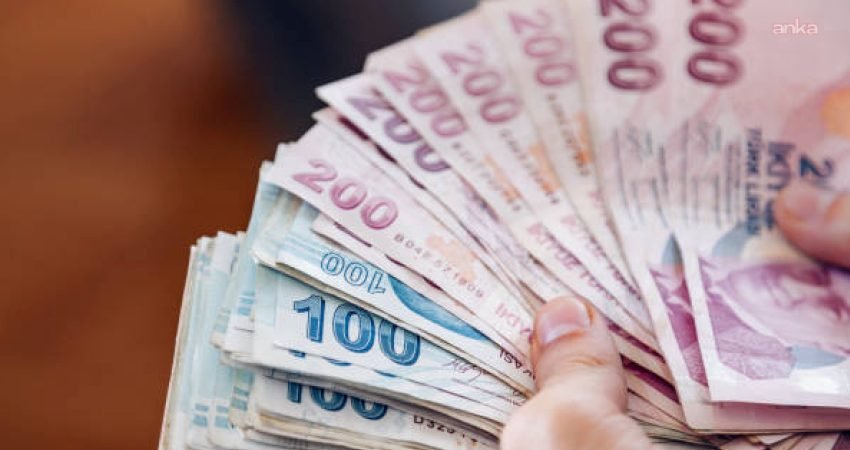 3 yılı aşkın süredir devam eden dezenflasyon programına karşın bir