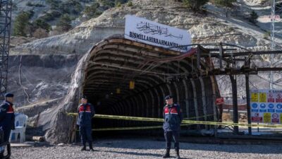 Ankara'nın Beypazarı ilçesinde, bir işçinin hayatını kaybettiği, ikisi ağır 12