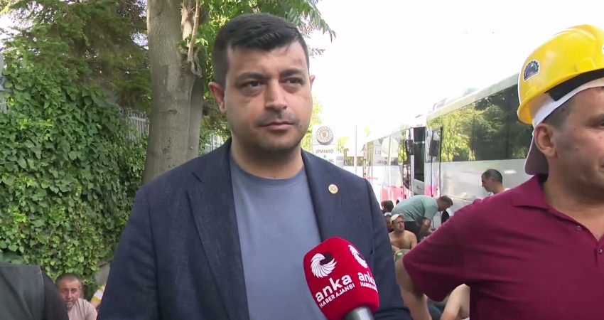 Madencilerin eylemi dördüncü gününde: CHP’li Demir, Bakan Yardımcısı Tancan ile görüştü CHP Genel Başkan Yardımcısı Deniz Demir, eylemlerinin dördüncü gününde Enerji