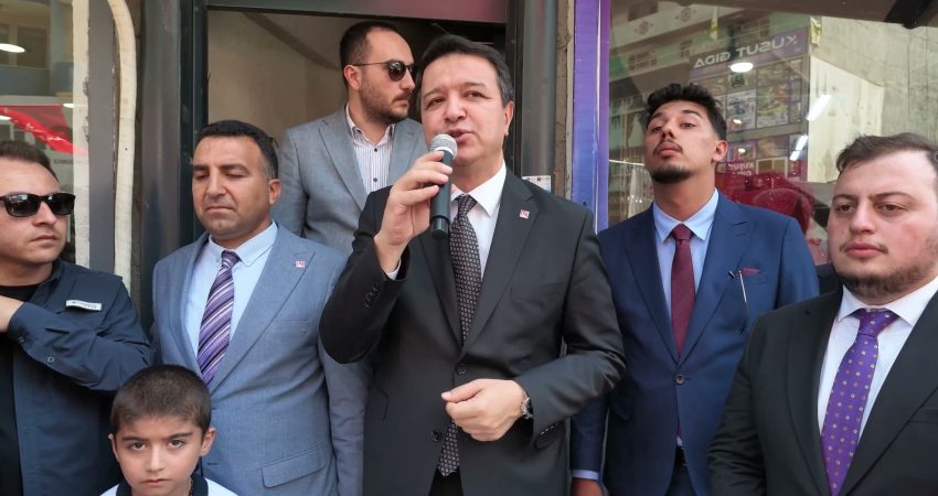 Mahmut Arıkan: Sağlıktaki ihmallerin hesabını Meclis’te soracağız Saadet Partisi Genel Başkanı Mahmut Arıkan, Doğu Anadolu bölge ziyaretlerinin