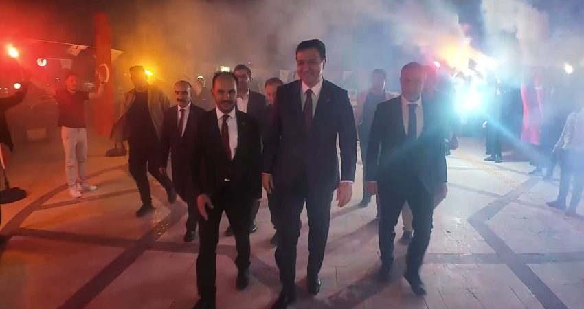 Saadet Partisi Genel Başkanı Mahmut Arıkan, "Bugün sistemin asıl problemi