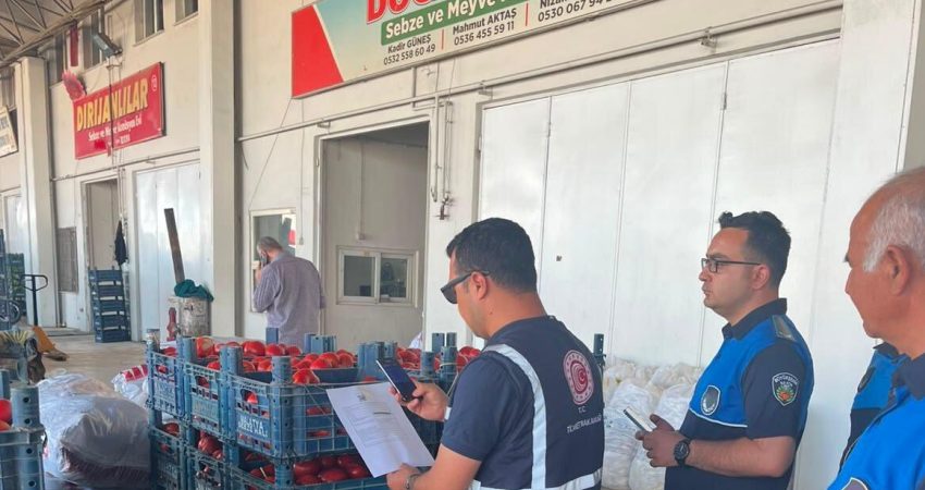 Malatya Ticaret İl Müdürlüğü, yaptığı denetimlerde 451 market işletmesinde tespit