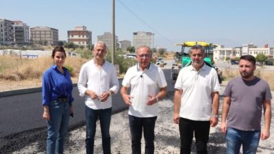 Manisa Büyükşehir Belediyesi, kent genelinde sürdürdüğü yol bakım ve yenileme
