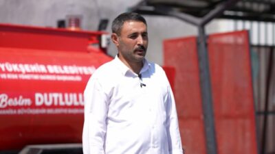 Davutlar Mahallesi'nde yıldırım düşmesi sonucu başlayan yangın, Manisa Büyükşehir Belediyesi'nin