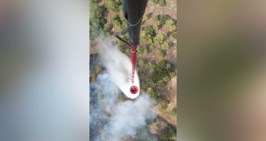 Manisa’nın Kula ilçesi Seyitali Mahallesi'nde tarım arazisinde çıkan yangın ormanlık