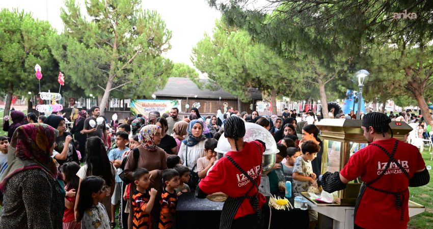 Manisa Büyükşehir Belediyesi'nin "Mahallemde Şenlik Var" etkinlikleri, çocukları ve aileleri