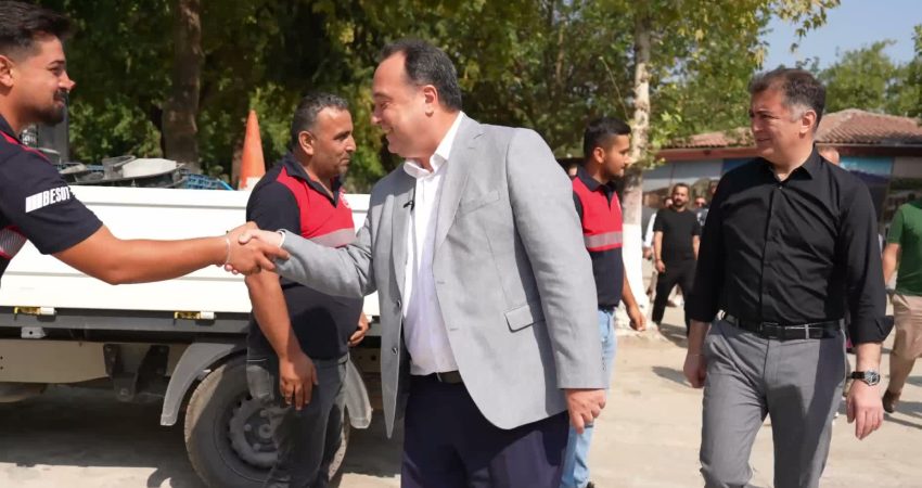 Manisa Büyükşehir Belediyesi'nin baştan sona yenilediği Akpınar Mesire Alanı'nda çalışmalar