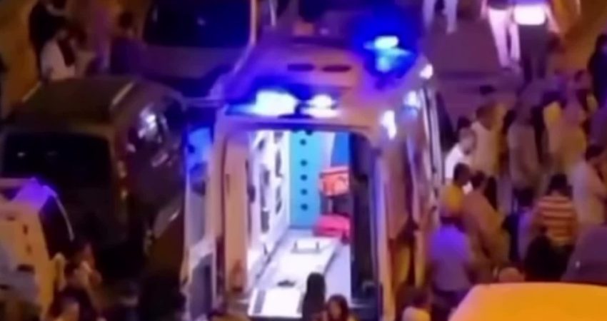 Mardin’in Artuklu ilçesinde silahlı saldırı: 30 yaşındaki kadın ağır yaralandı Mardin’in Artuklu ilçesine bağlı Yenişehir Mahallesi’nde 30 yaşındaki yabancı uyruklu