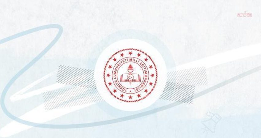 MEB’den dolandırıcılık uyarısı: Bakanlık ve yöneticilerin adı kullanılarak para talep ediliyor Milli Eğitim Bakanlığı, Bakanlık birimleri ve yöneticilerinin adı kullanılarak firmalardan