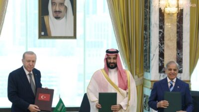 Türkiye, Pakistan ve Suudi Arabistan arasında imzalanan Mekke Ortak Savunma