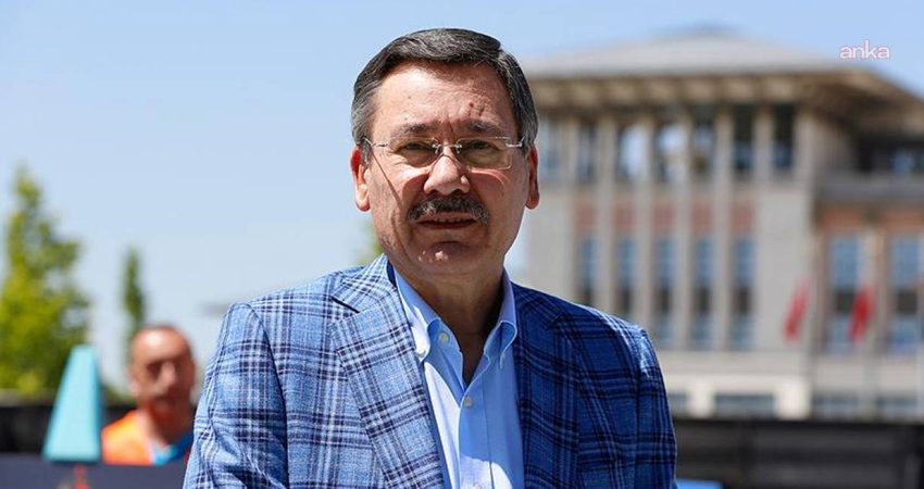 Eski Ankara Büyükşehir Belediye Başkanı İbrahim Melih Gökçek, yurt dışındaki