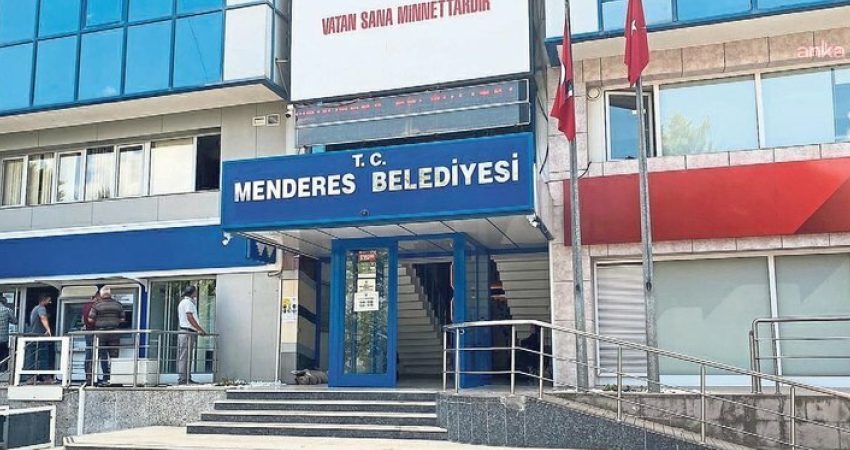 Tutuklanmasının ardından İçişleri Bakanlığı'nca görevden uzaklaştırılan Menderes Belediye Başkanı İlkay