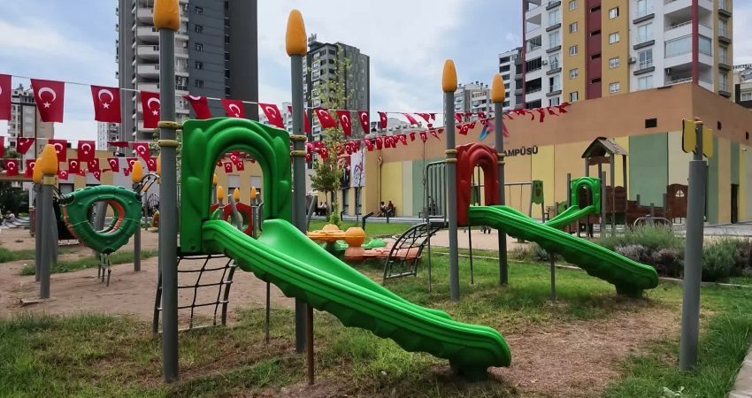 Mersin Büyükşehir Belediyesi Kadın ve Aile Hizmetleri Dairesi Başkanlığı bünyesinde