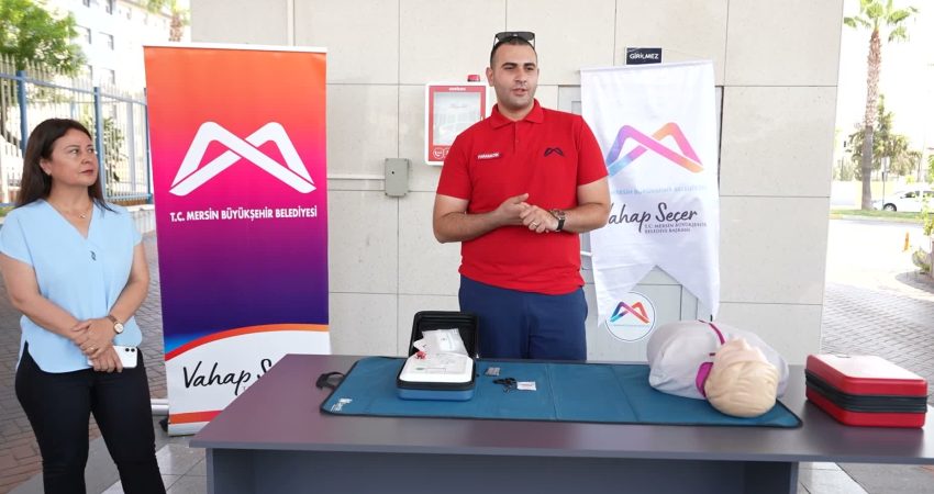 Mersin Büyükşehir Belediyesi Sağlık İşleri Dairesi Başkanlığı koordinasyonunda Macit Özcan