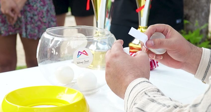 Mersin Büyükşehir Belediyesi’nin tenis kortlarında Zafer Bayramı heyecanı başladı Mersin Büyükşehir Belediyesi, Zafer Bayramı dolayısıyla düzenlediği etkinliklere sporun birleştirici