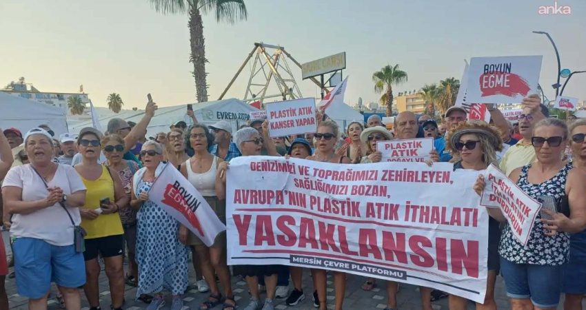 Mersin Çevre Platformu, Akdeniz kıyılarında son aylarda arttığını belirttiği plastik
