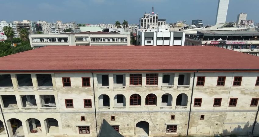 Mersin Büyükşehir Belediyesi tarafından restorasyonu tamamlanan tarihi Taş Bina, Mersin
