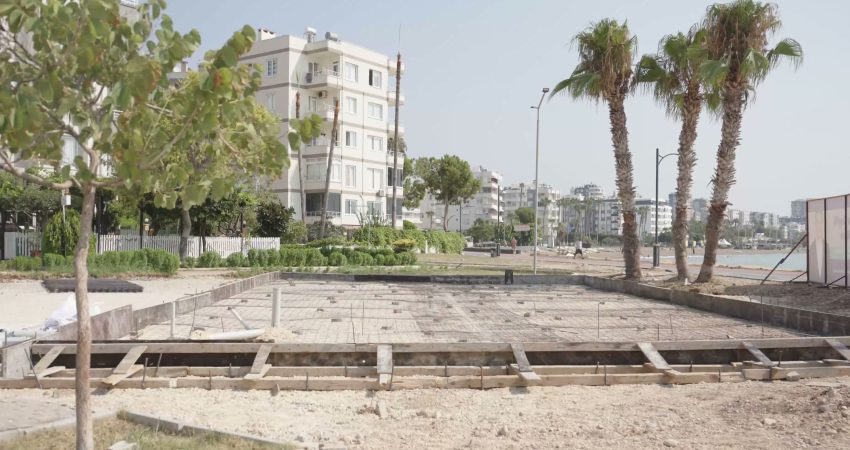 Mezitli Belediye Başkanı Ahmet Serkan Tuncer, Akdeniz Mahallesi’nde yapımı planlanan