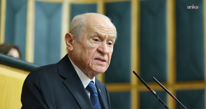 MHP Genel Başkanı Devlet Bahçeli, 2017'de Parlamenter Sistem'den Cumhurbaşkanlığı Hükümet