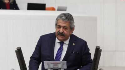 MHP Genel Başkan Yardımcısı Feti Yıldız, "Türkiye, TBMM çatısı altında