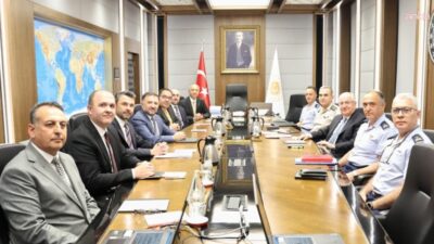 Milli Savunma Bakanı Güler, TUSAŞ heyetini kabul etti Milli Savunma Bakanı Yaşar Güler, Türk Havacılık ve Uzay Sanayii