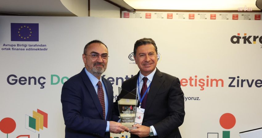 Muğla Büyükşehir Belediyesi, sağlayacağı desteklerle yeni üniversite öğrencilerini bekliyor Muğla Büyükşehir Belediyesi, üniversite yerleştirme sonuçlarının ardından kente gelecek öğrenciler