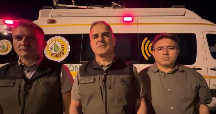 Muğla Valisi İdris Akbıyık, Marmaris’in Adaköy mevkisinde devam eden orman