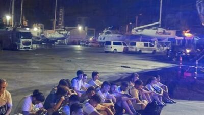 Muğla'da 25 düzensiz göçmen ve 2 göçmen kaçakçılığı yaptığından şüphelenilen