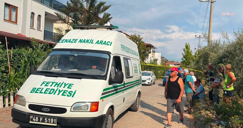 Muğla’da annesini öldüren oğul intihar etti Muğla'nın Fethiye ilçesinde 74 yaşındaki annesi Fatma Sütçü'yü vurarak öldüren
