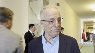 Eski Başbakan Yardımcısı ve Dışişleri Bakanı Murat Karayalçın, YENİ Parti