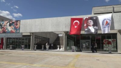 Muratpaşa Belediye Başkanı Ümit Uysal, 30 Ağustos Zafer Bayramı etkinlikleri