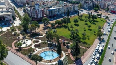 Muratpaşa Belediyesi, tüm parklarında uyguladığı akıllı sulama sistemiyle Temmuz 2026