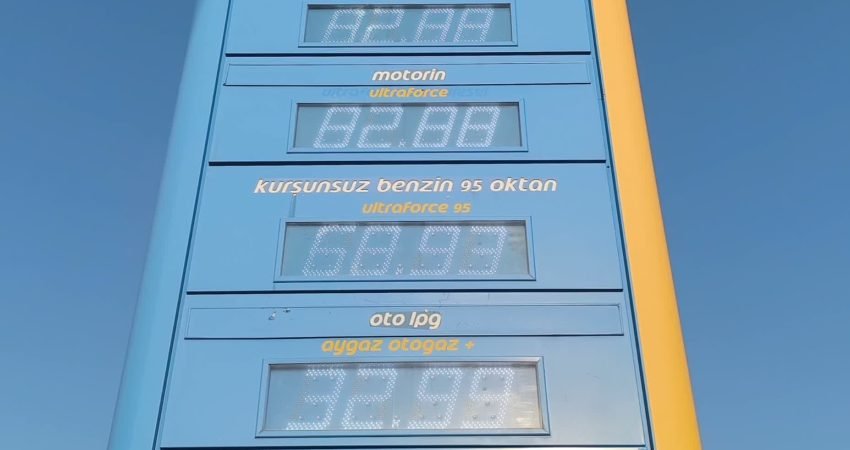 Otogaza gelen 2 lira 70 kuruşluk zam, Osmaniye'nin Kadirli ilçesinde