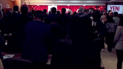 YENİ Parti Genel Başkanı Özgür Özel, partiye üye sayısının 600