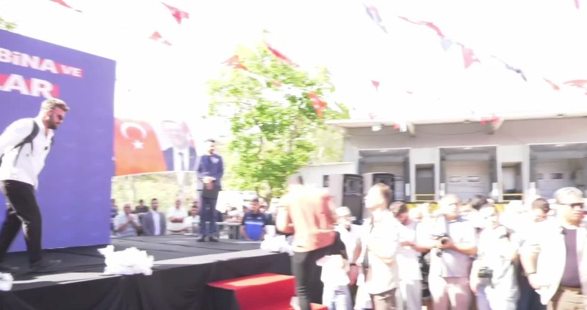 YENİ Parti Genel Başkanı Özgür Özel, Silivri'de tutuklu bulunan Ekrem İmamoğlu'nun